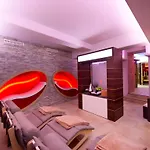 Design-konferenzhotel & Restaurant Steinernes Schweinchen מלון קאסל