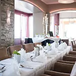 Design-konferenzhotel & Restaurant Steinernes Schweinchen 4*