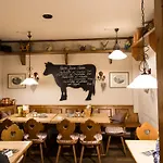 Design-konferenzhotel & Restaurant Steinernes Schweinchen מלון 4*