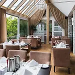 מלון Design-konferenzhotel & Restaurant Steinernes Schweinchen 4*