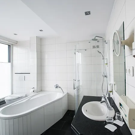 Design-konferenzhotel & Restaurant Steinernes Schweinchen 4*