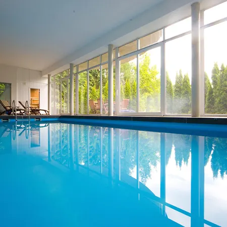 Design-konferenzhotel & Restaurant Steinernes Schweinchen Hotel 4*