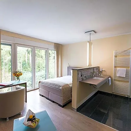 Design-konferenzhotel & Restaurant Steinernes Schweinchen Hotel 4*