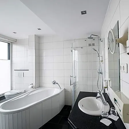 Design-konferenzhotel & Restaurant Steinernes Schweinchen Hotel 4*