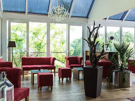 Design-konferenzhotel & Restaurant Steinernes Schweinchen Otel