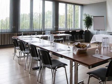 Design-konferenzhotel & Restaurant Steinernes Schweinchen קאסל
