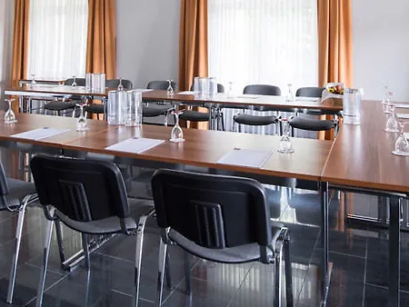 Design-konferenzhotel & Restaurant Steinernes Schweinchen 4* Kassel