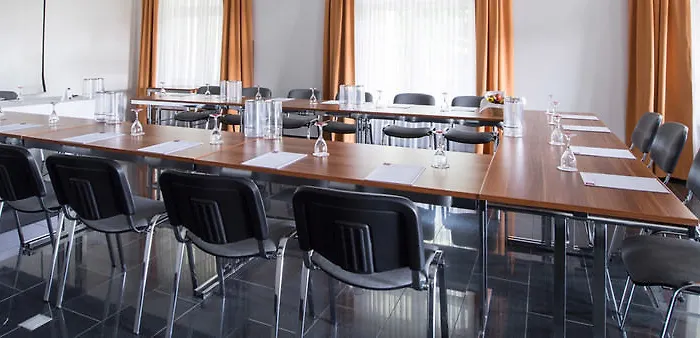 Design-konferenzhotel&restaurant Steinernes Schweinchen 4* Kassel